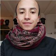 Maestro de música con 8 años de experiencia en docencia de guitarra clásica y eléctrica así como de composición e investigación musical